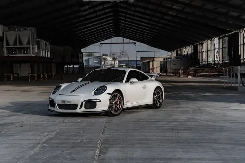 How to Spot a Great Deal on a Quality Pre-Owned Luxury Car