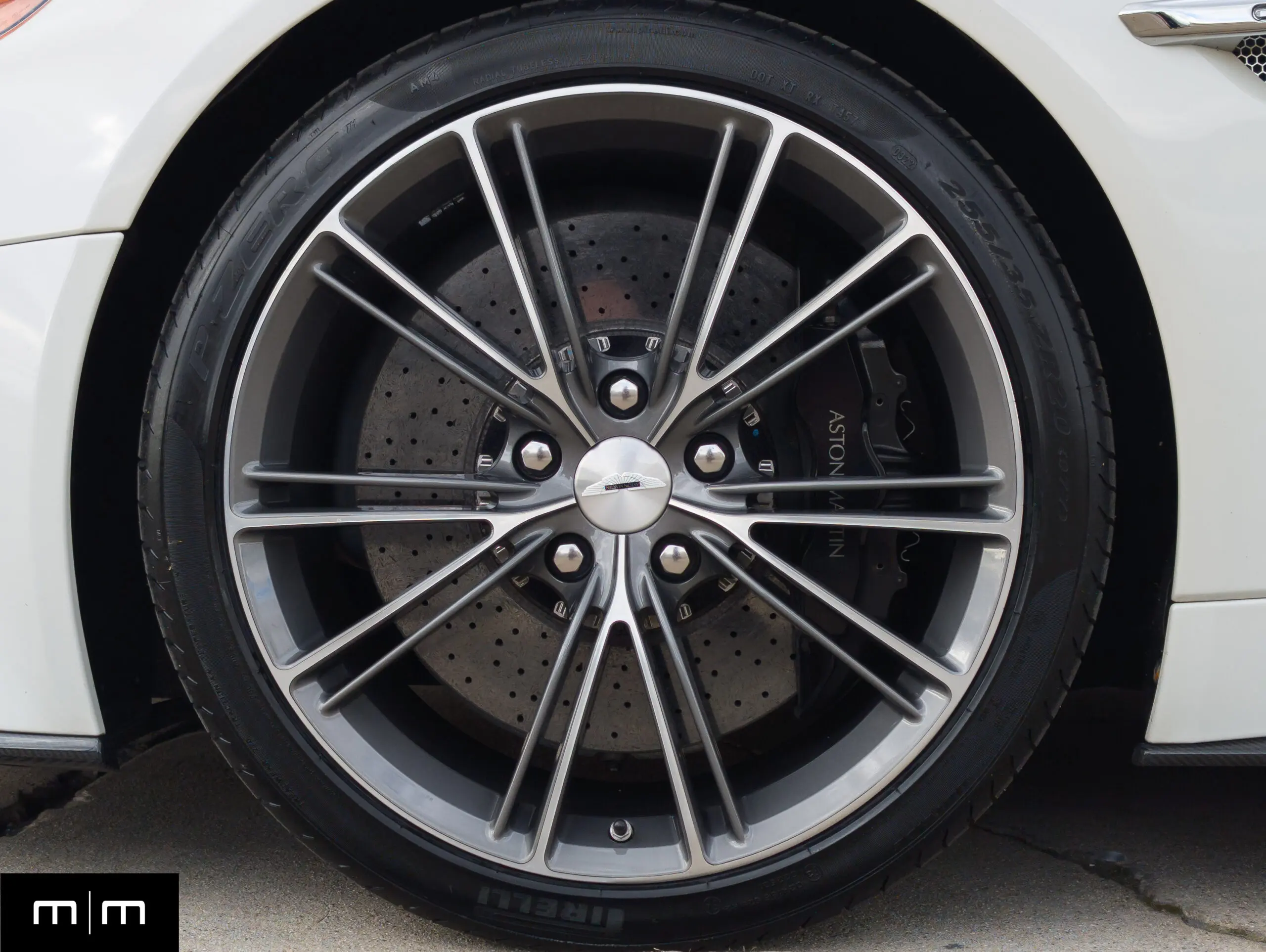 2017 Aston Martin Vanquish Volante - 6.0L V12