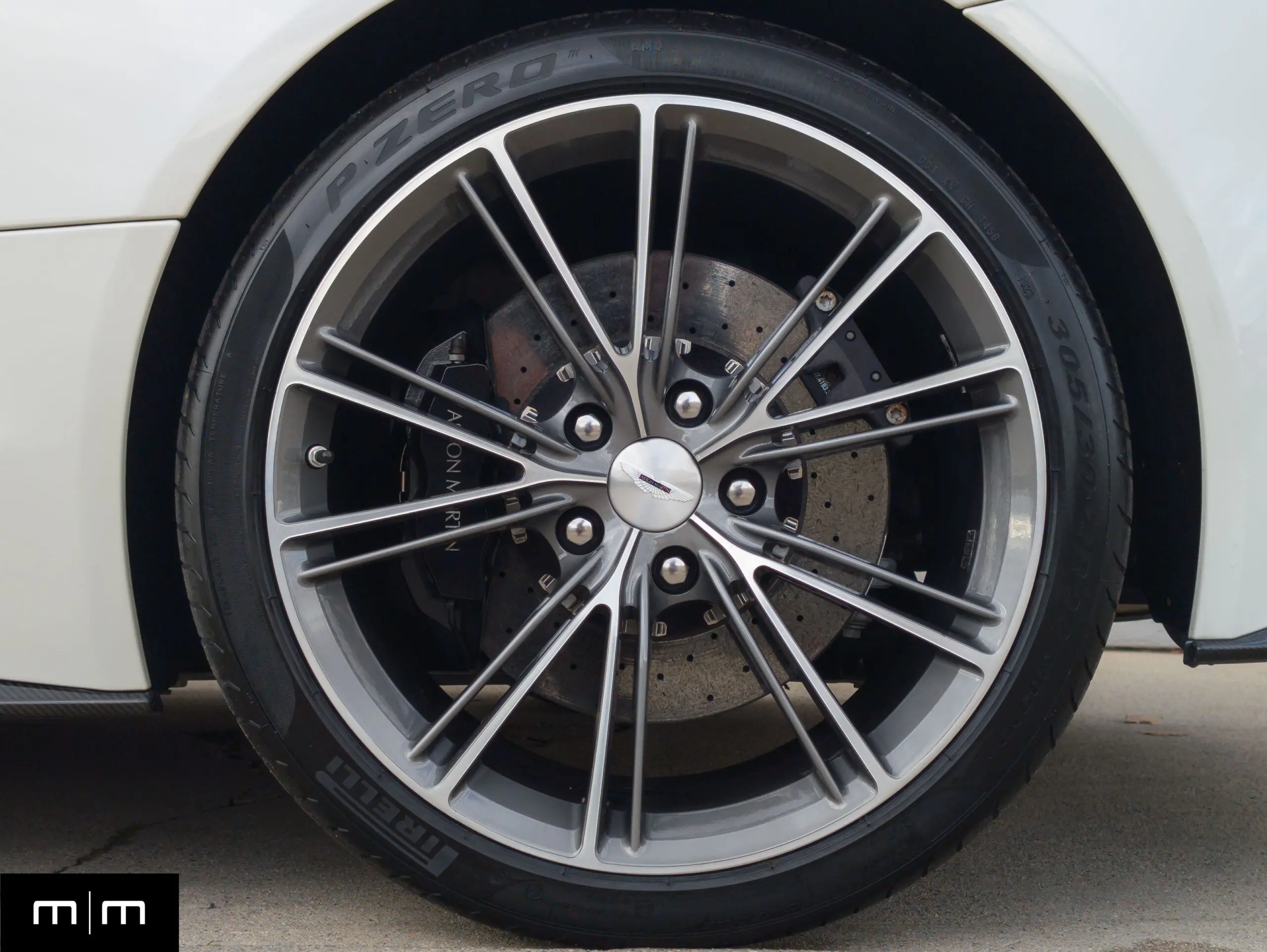 2017 Aston Martin Vanquish Volante - 6.0L V12