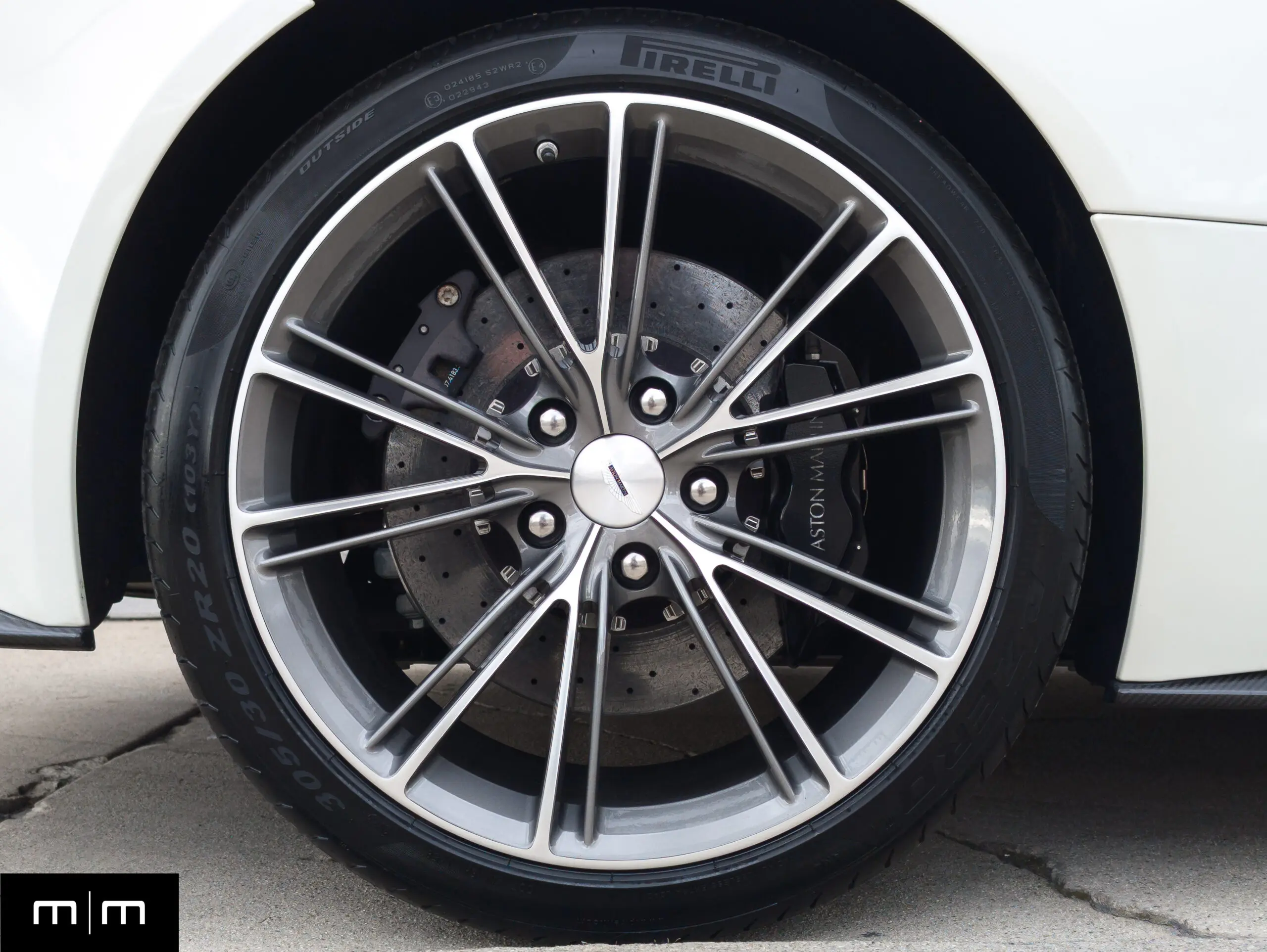 2017 Aston Martin Vanquish Volante - 6.0L V12