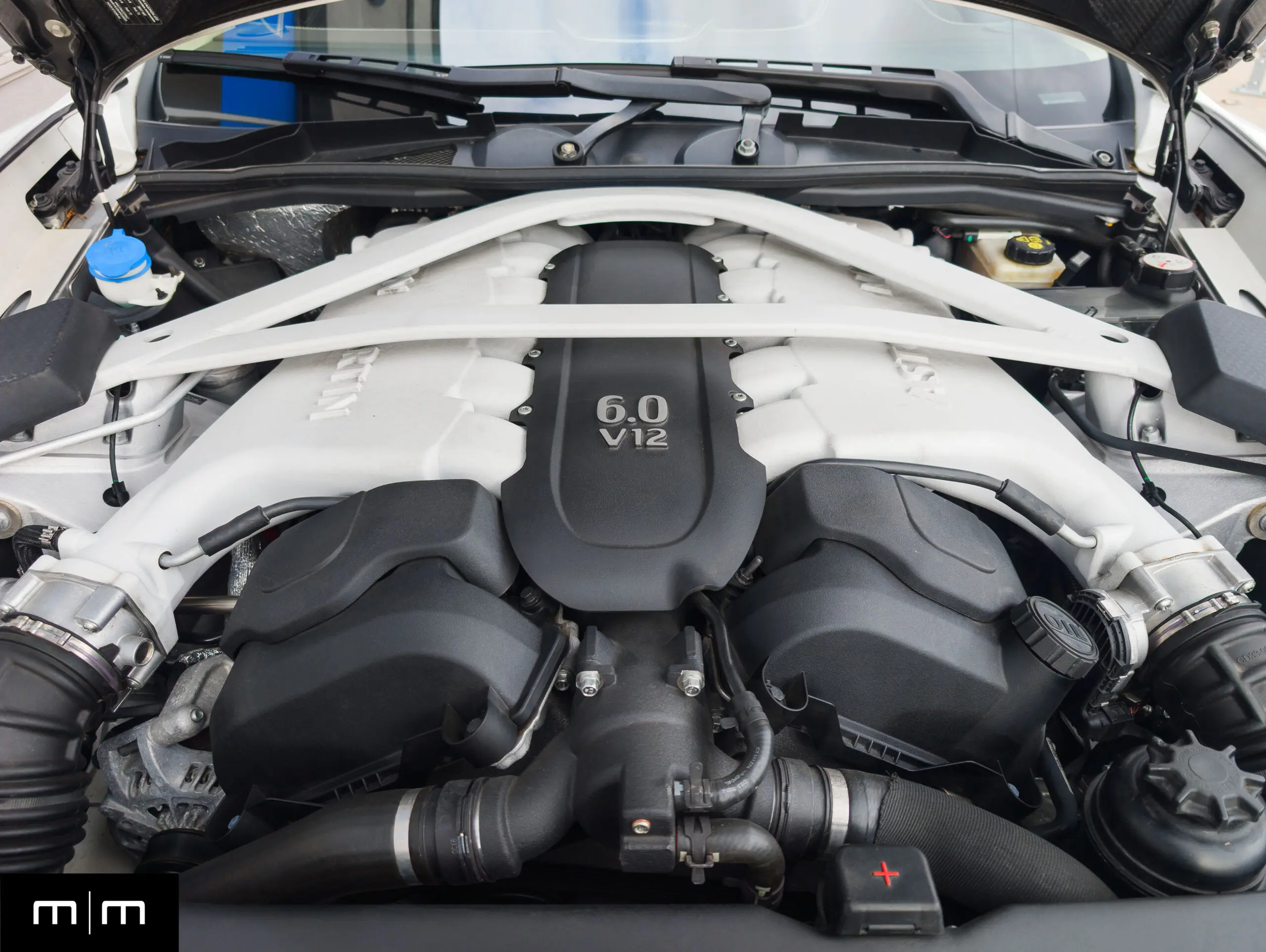 2017 Aston Martin Vanquish Volante - 6.0L V12