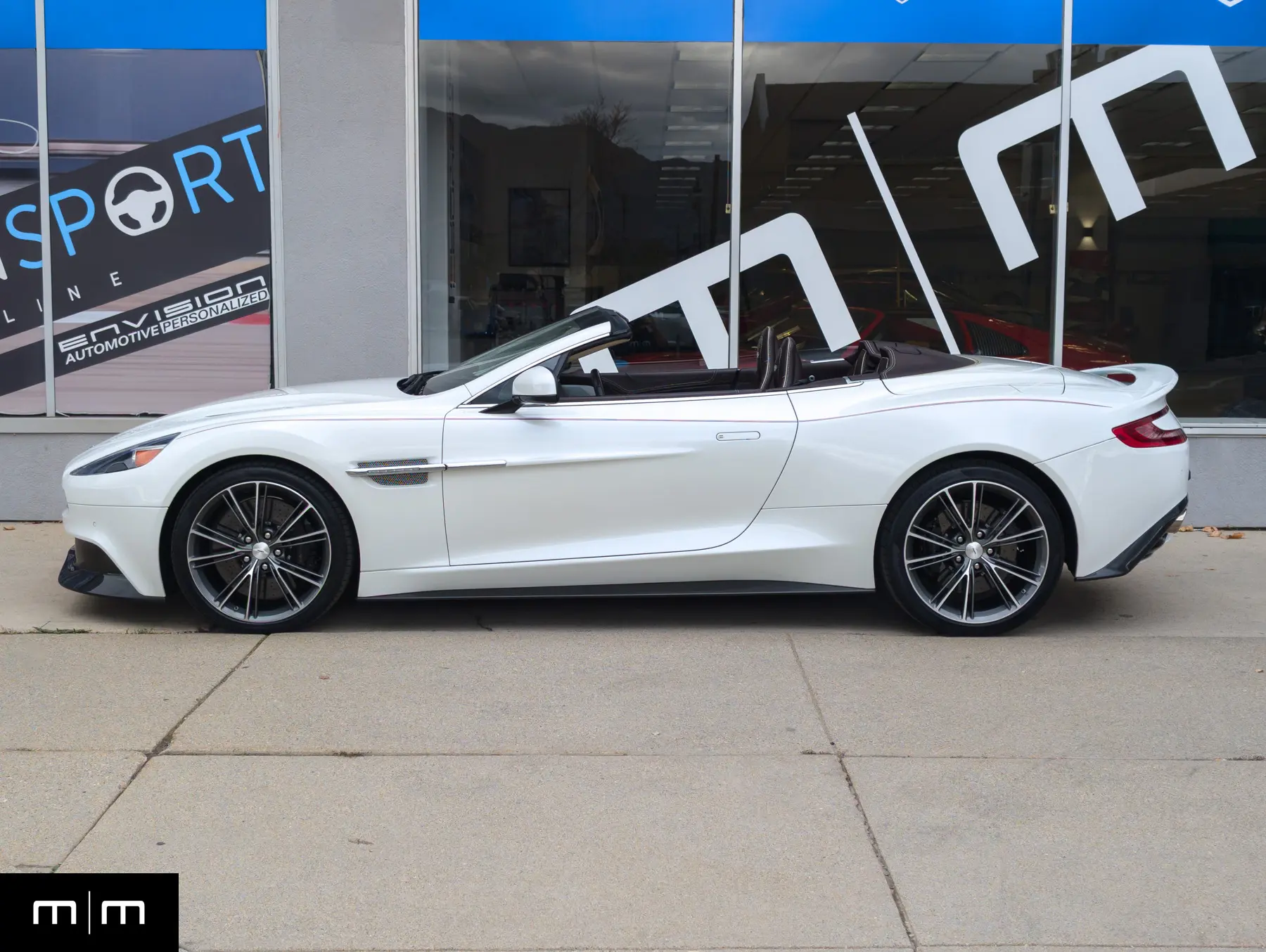 2017 Aston Martin Vanquish Volante - 6.0L V12