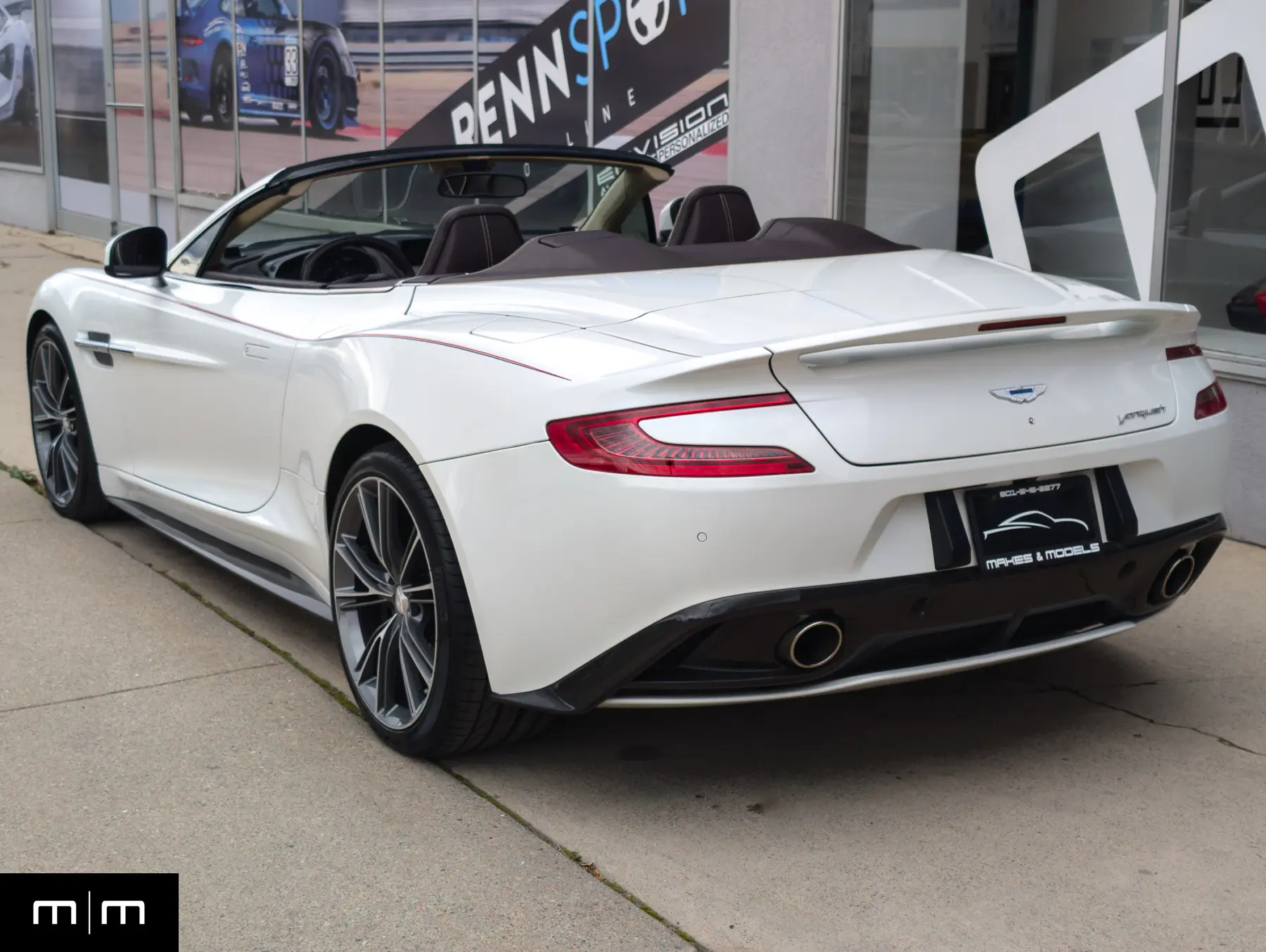 2017 Aston Martin Vanquish Volante - 6.0L V12