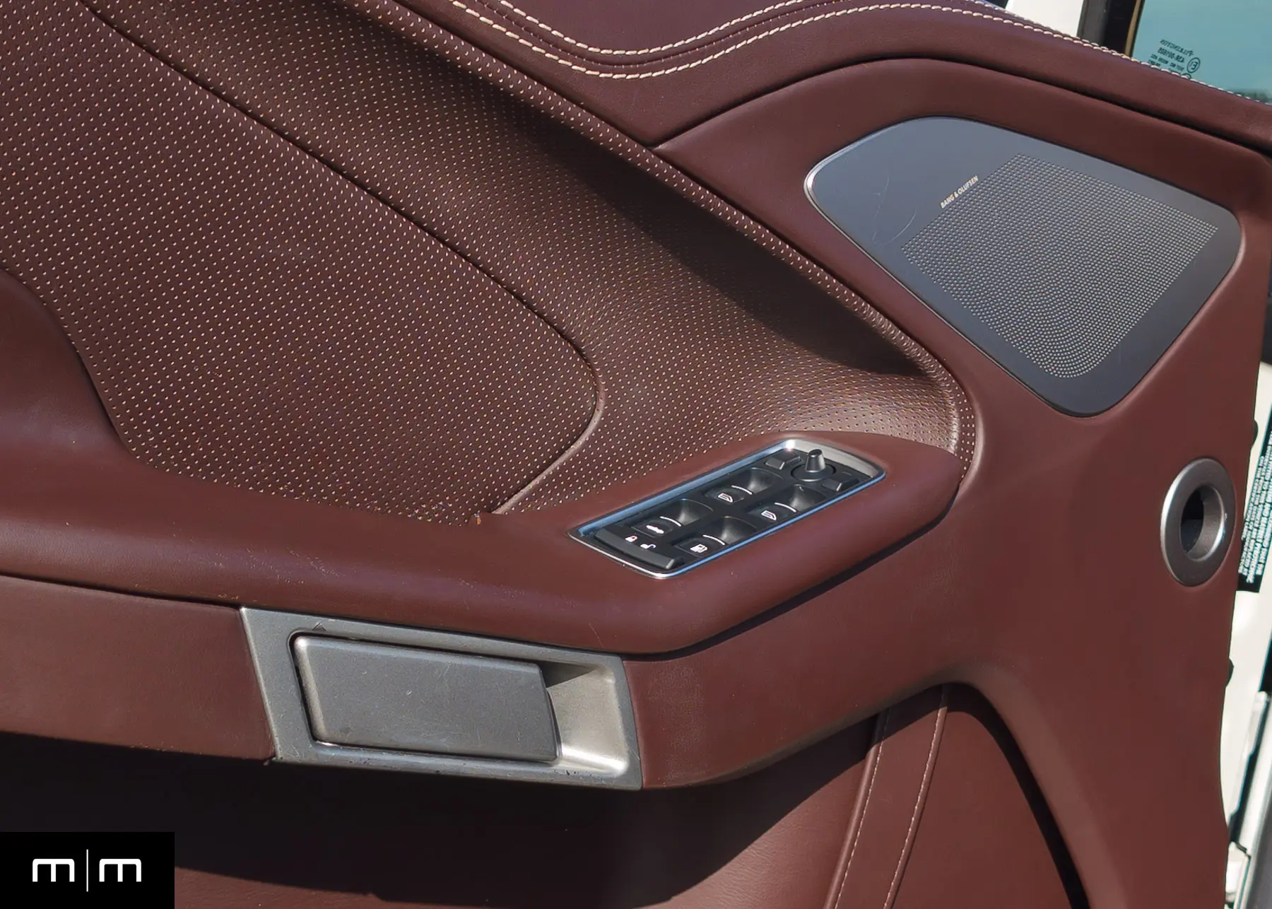 2017 Aston Martin Vanquish Volante - 6.0L V12