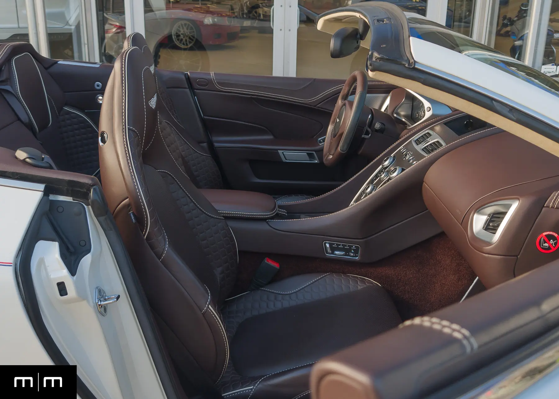 2017 Aston Martin Vanquish Volante - 6.0L V12