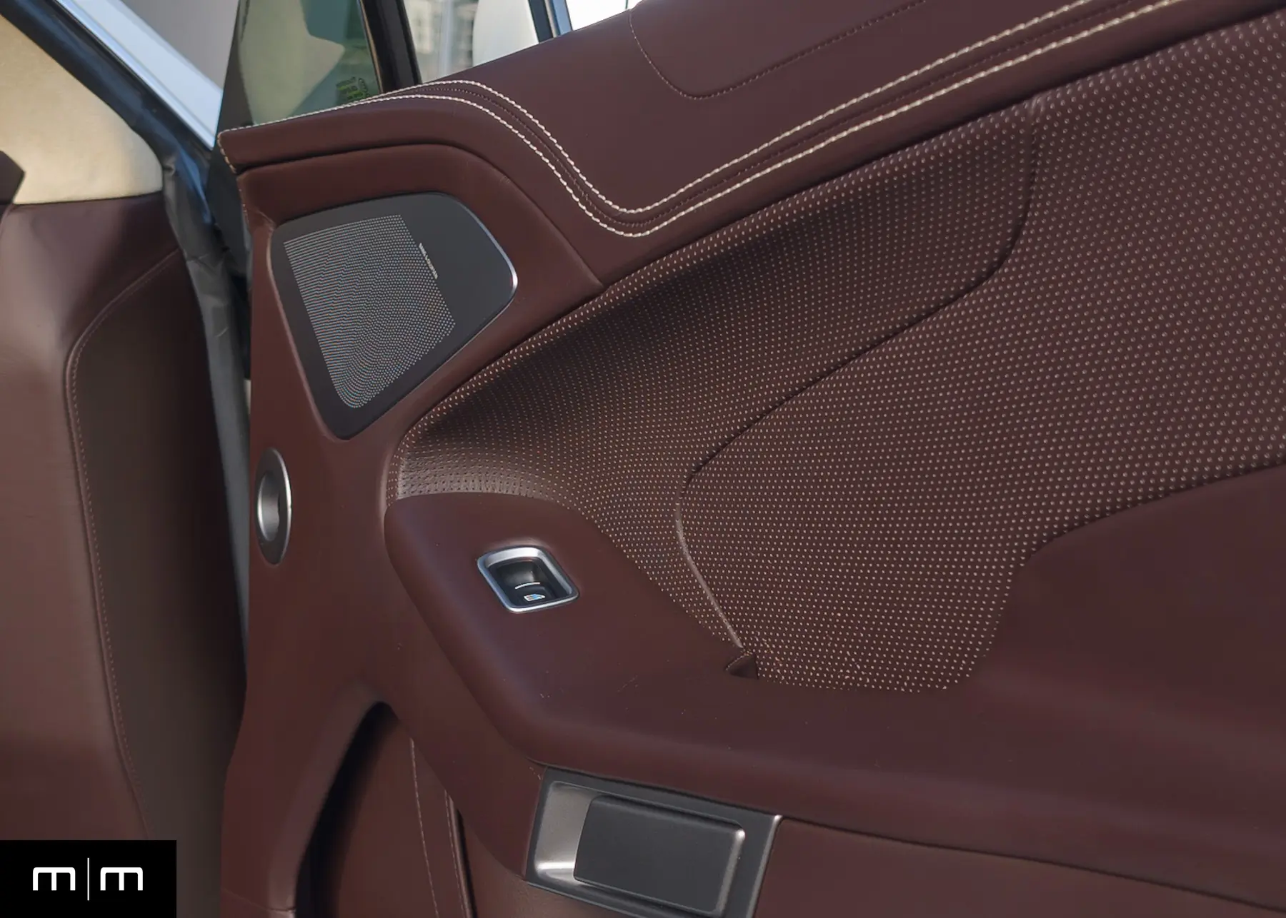 2017 Aston Martin Vanquish Volante - 6.0L V12