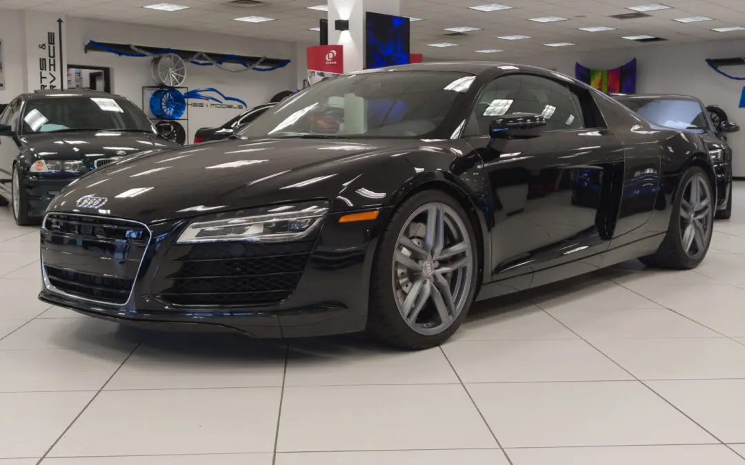 2015 Audi R8 – Phantom Black Pearl Effect