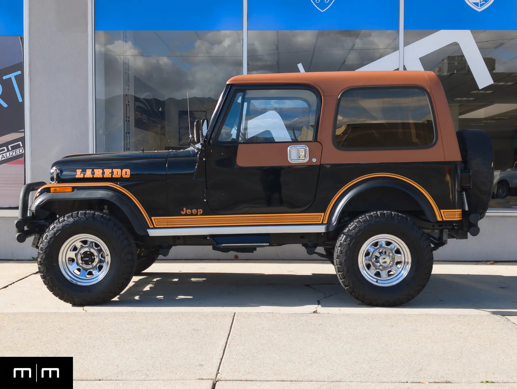 1984 Jeep CJ-7 Laredo - Vintage looks with modern touches