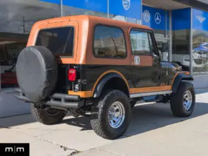 1984 Jeep CJ-7 Laredo - Vintage looks with modern touches