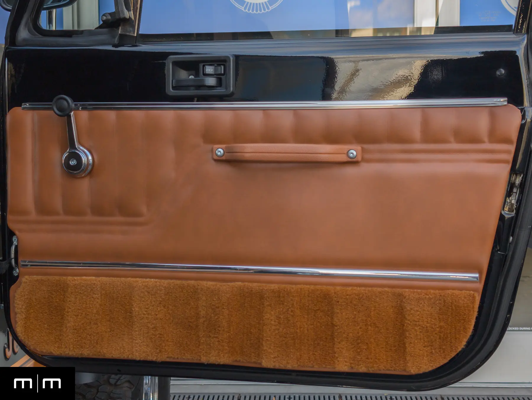 1984 Jeep CJ-7 Laredo - Vintage looks with modern touches