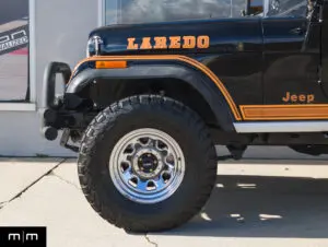 1984 Jeep CJ-7 Laredo - Vintage looks with modern touches
