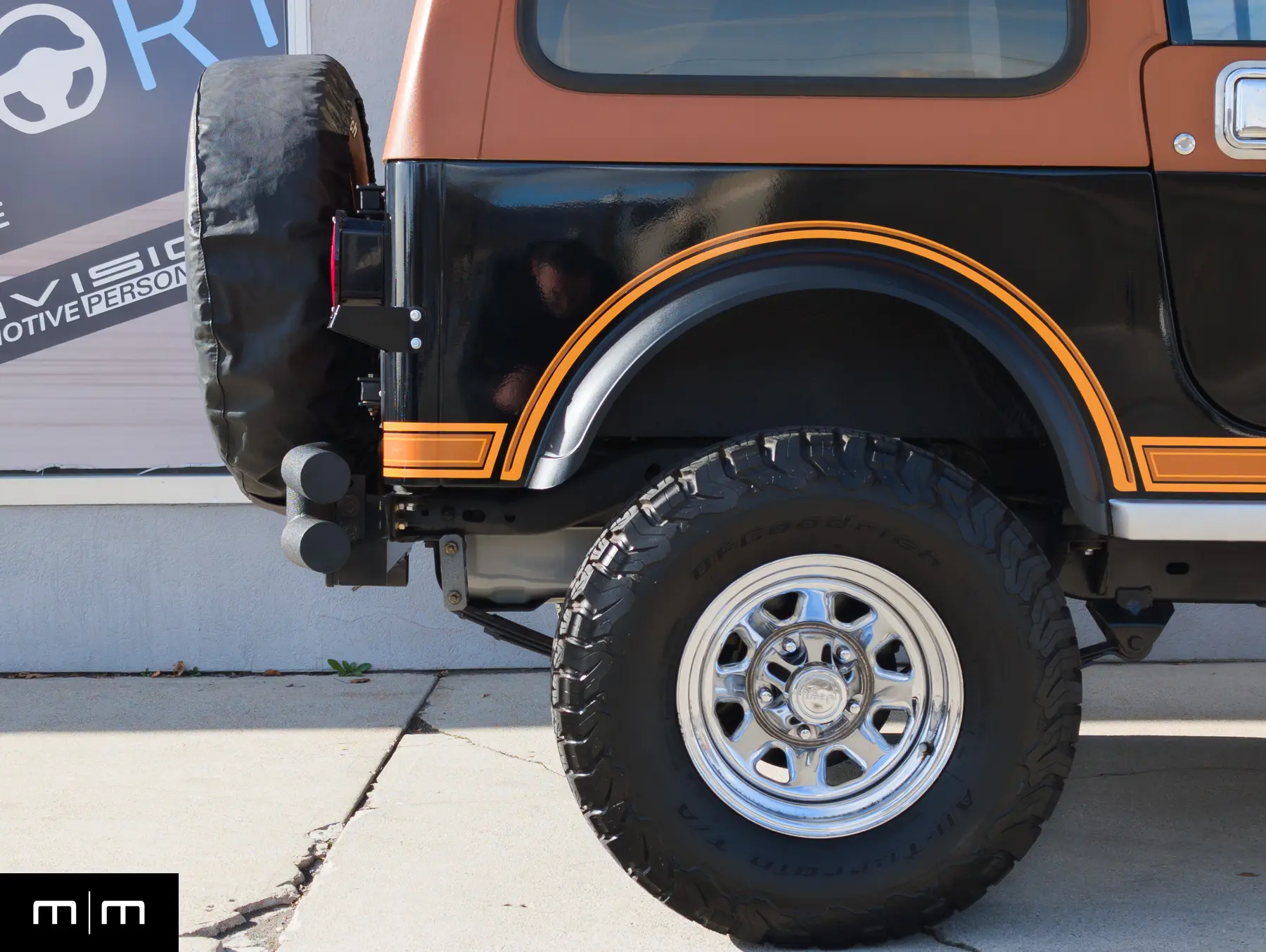 1984 Jeep CJ-7 Laredo - Vintage looks with modern touches