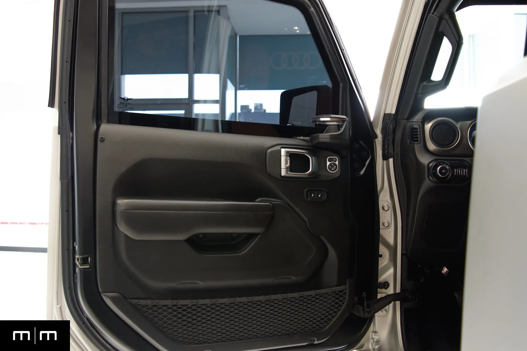 2020 Rezvani Tank | Military Edition