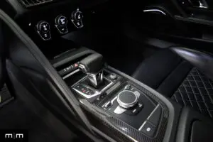 Audi R V - Interior