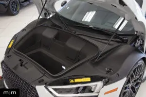 Audi R V - Interior