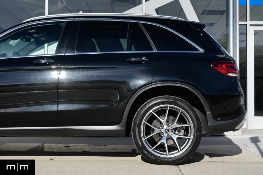 2022 Mercedes-Benz GLC 300 | Panorama Sunroof