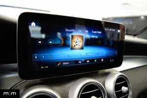 2022 Mercedes-Benz GLC 300 | Panorama Sunroof