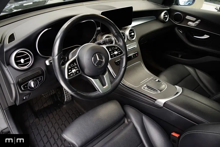 2022 Mercedes-Benz GLC 300 | Panorama Sunroof