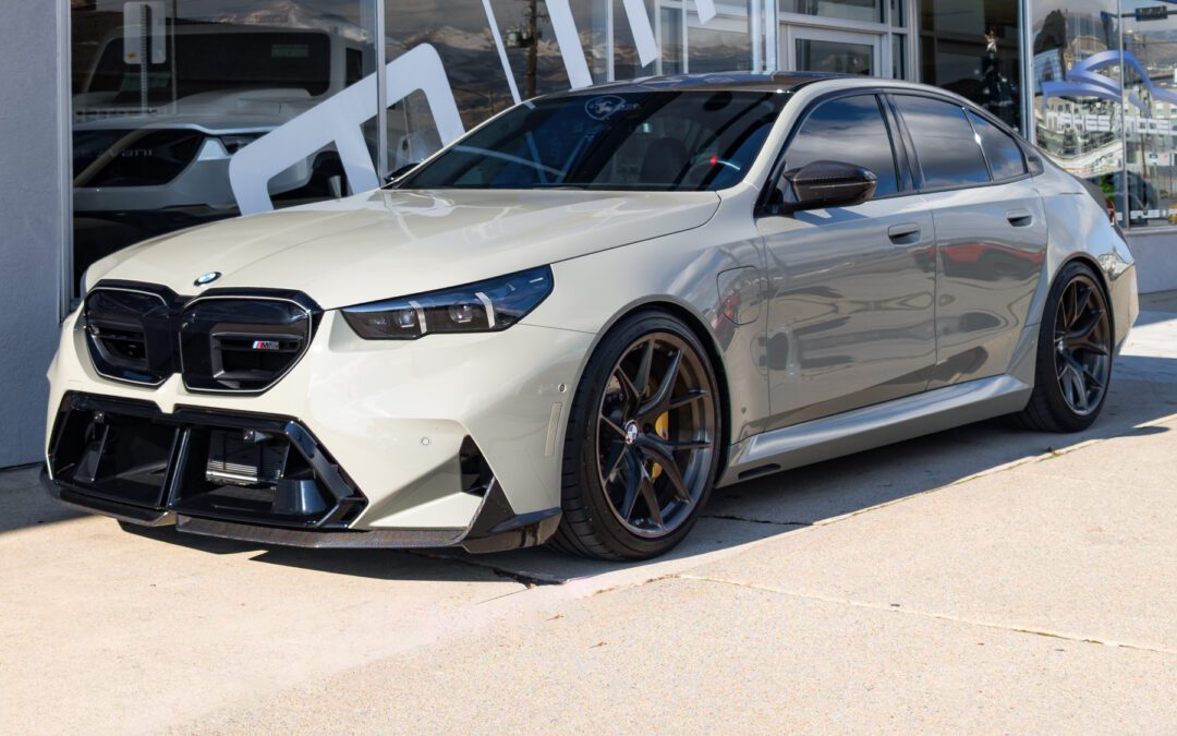 2025 BMW M5 – Fashion Grey