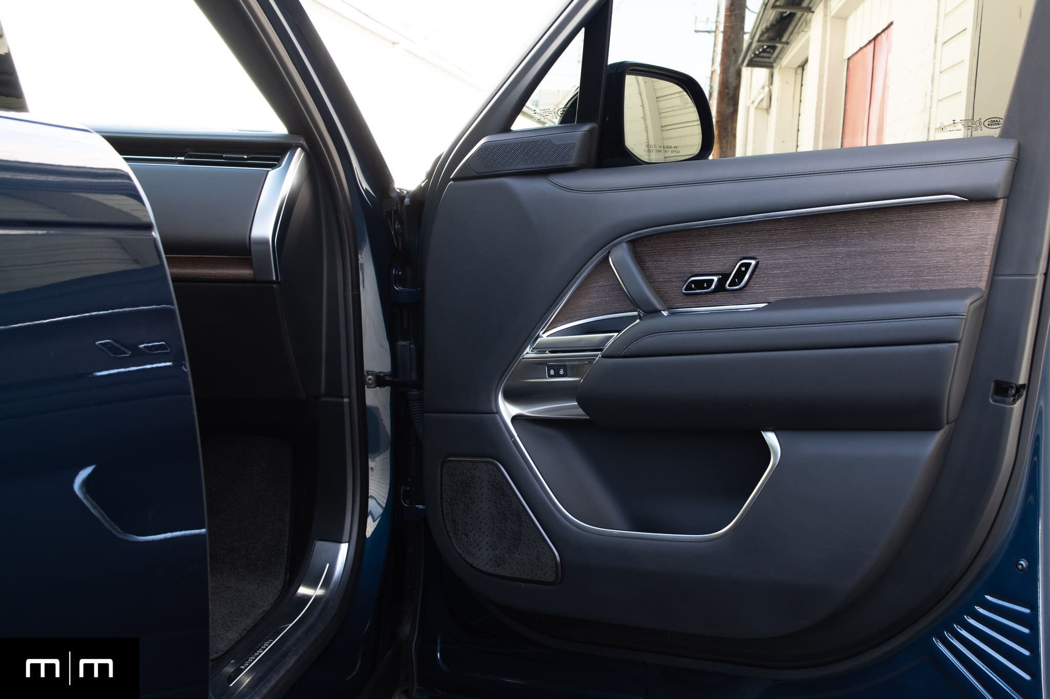 2025 Range Rover SV Autobiography
