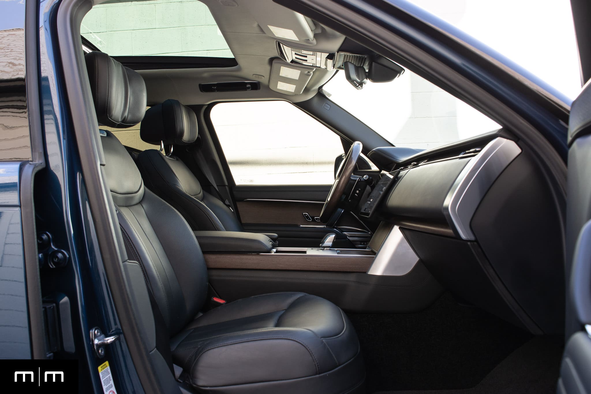 2025 Range Rover SV Autobiography