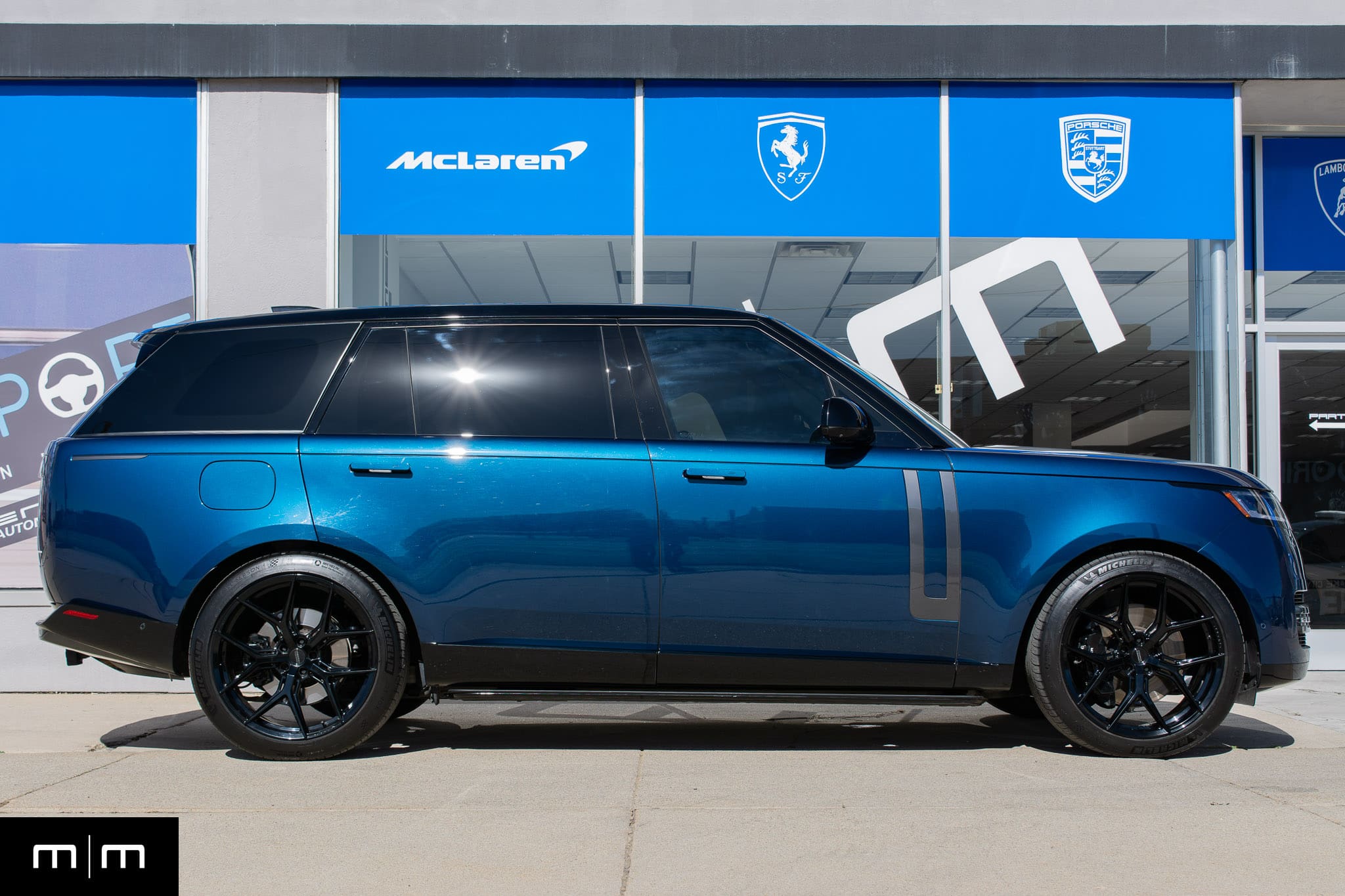 2025 Range Rover SV Autobiography