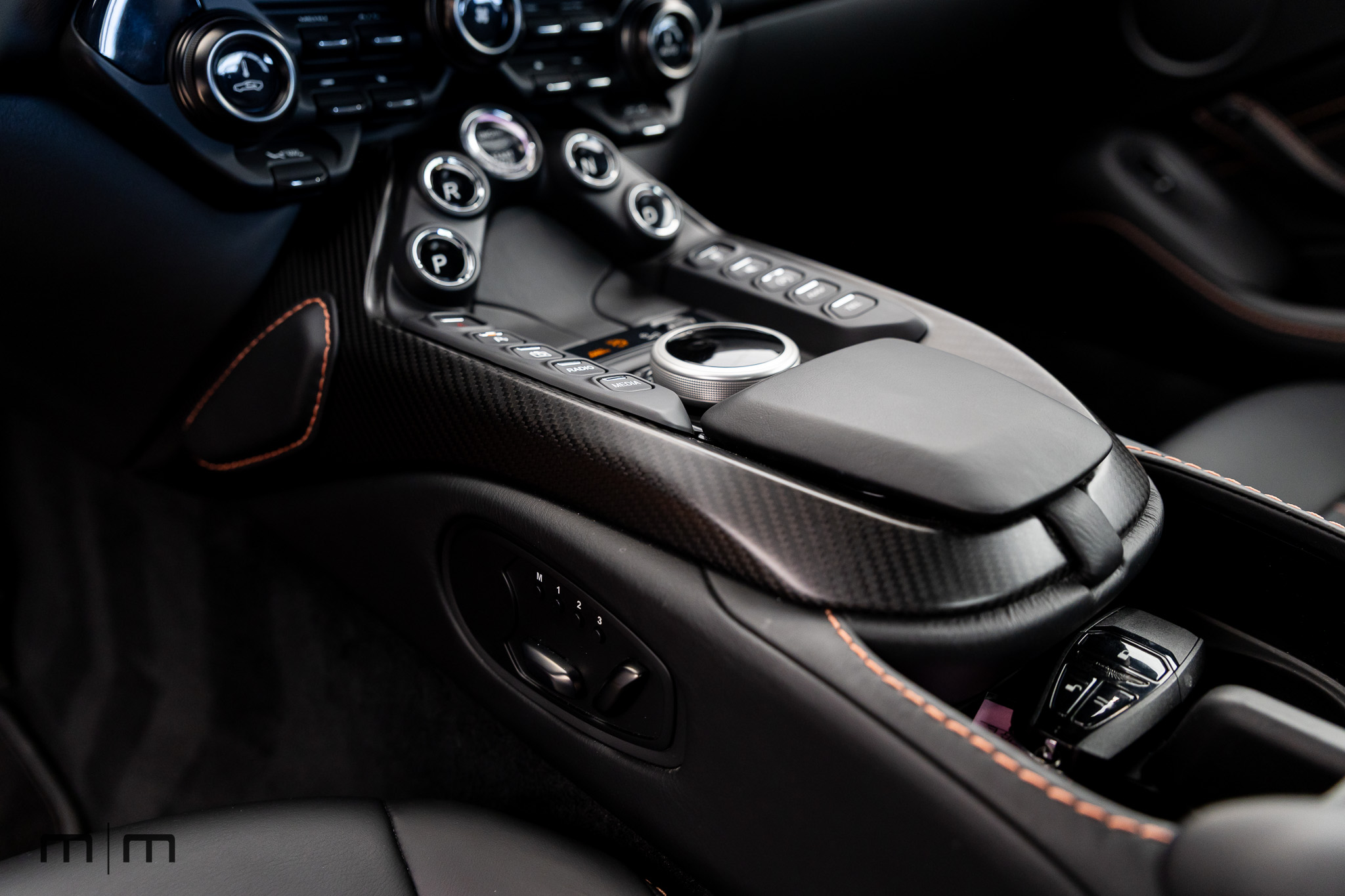 2021 Aston Martin Vantage V8