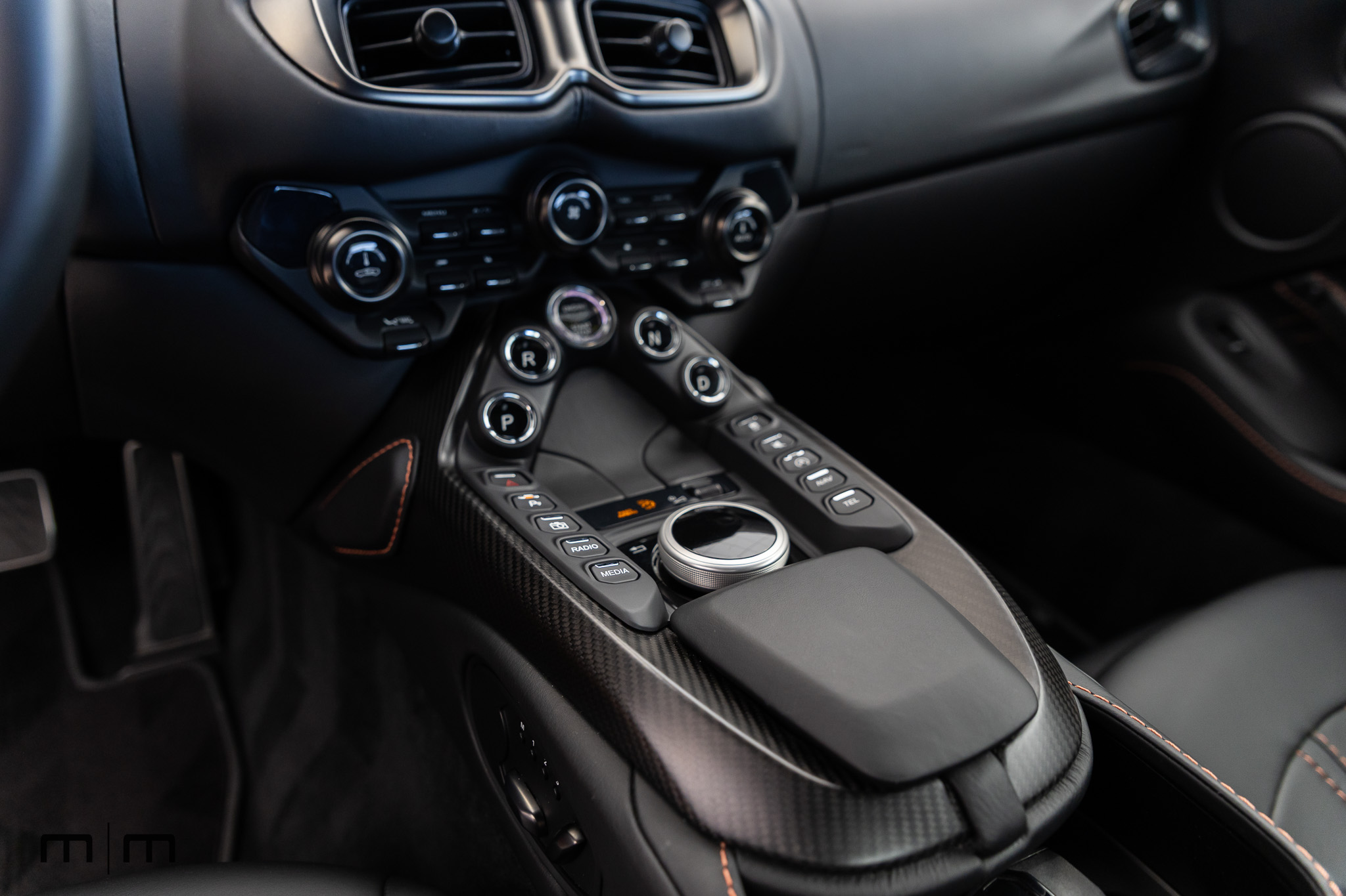 2021 Aston Martin Vantage V8