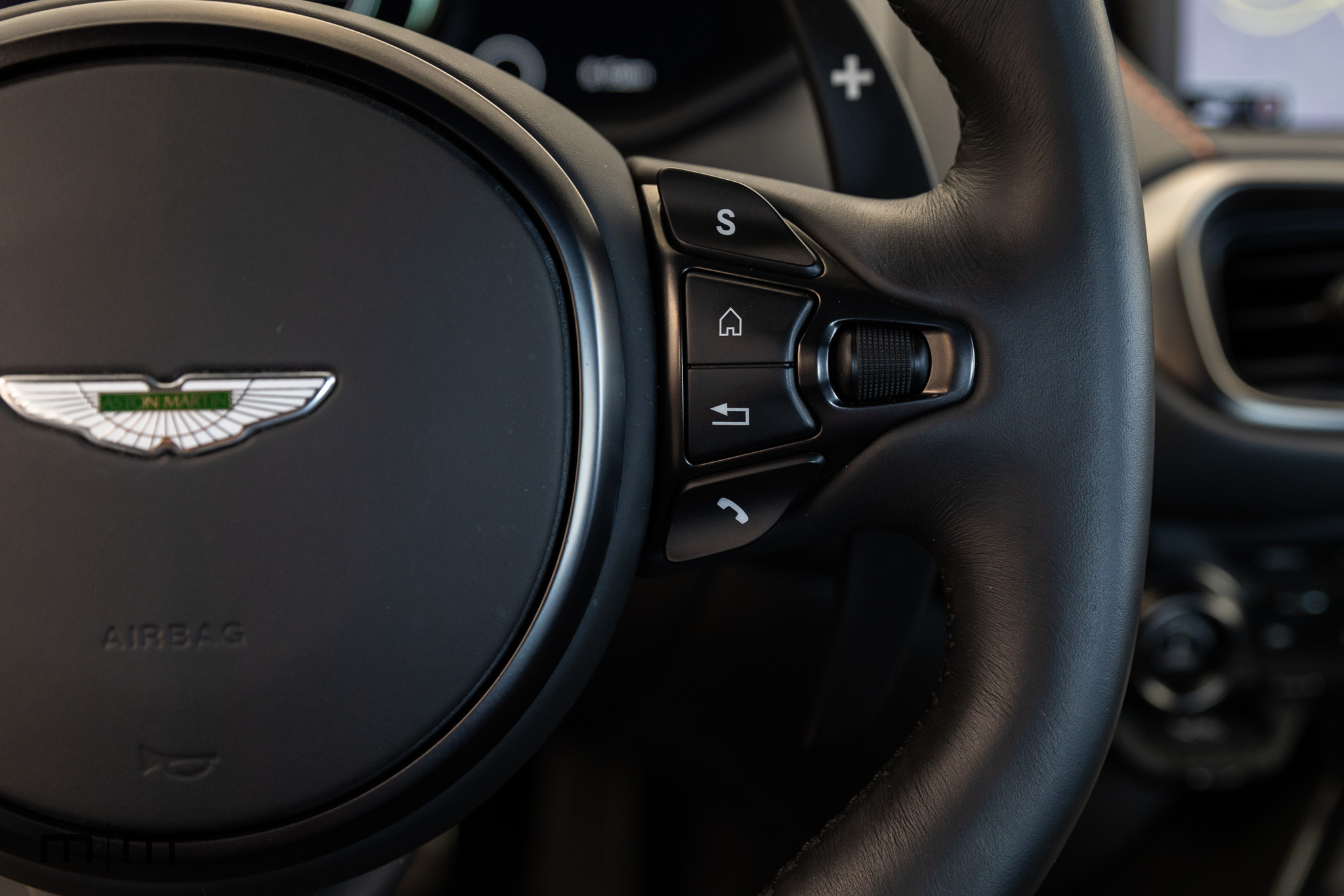 2021 Aston Martin Vantage V8