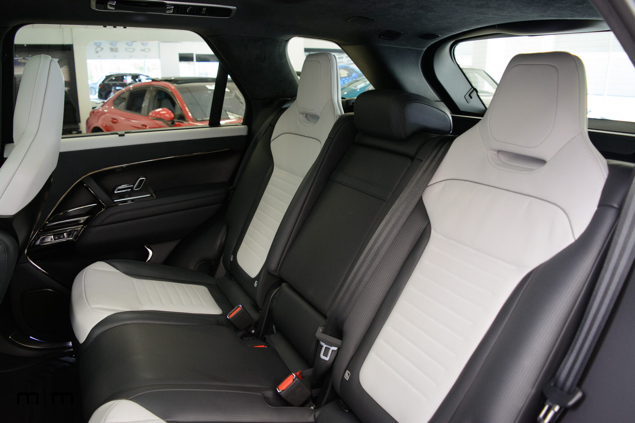 Range Rover SV Edition - Interior