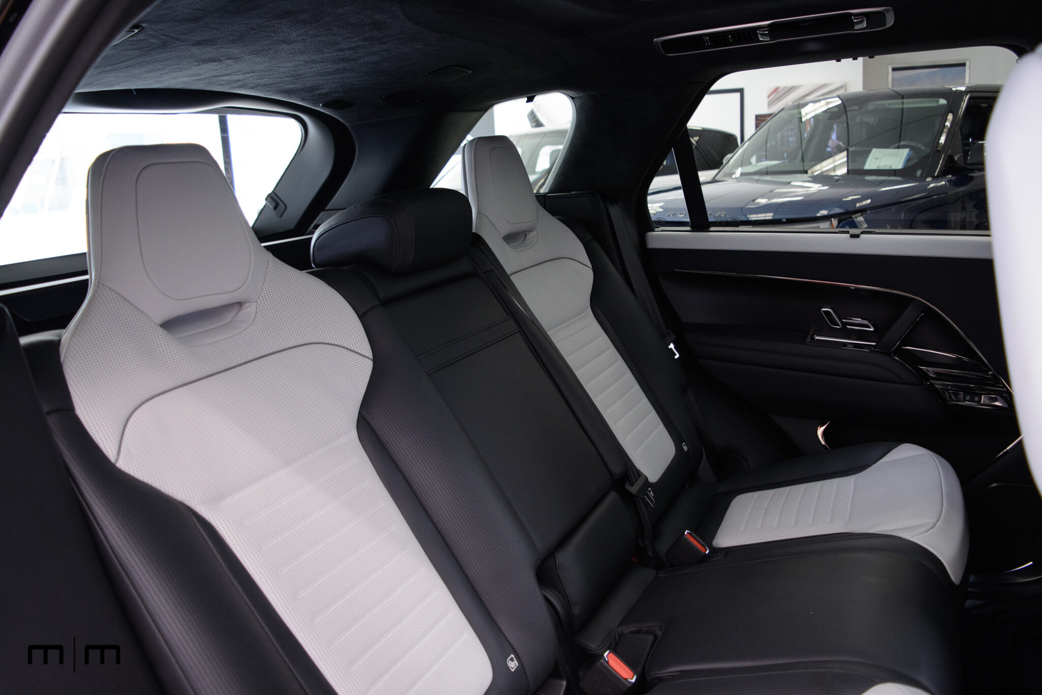 Range Rover SV Edition - Interior