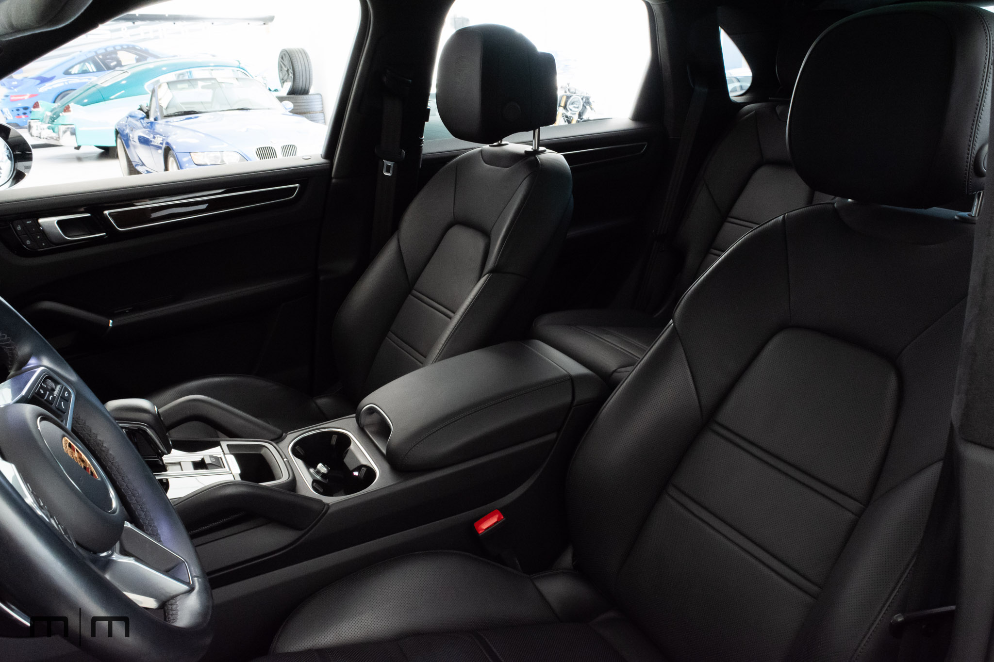 2023 Porsche Cayenne S Platinum | Loaded