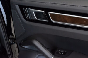 2023 Porsche Cayenne S Platinum | Loaded