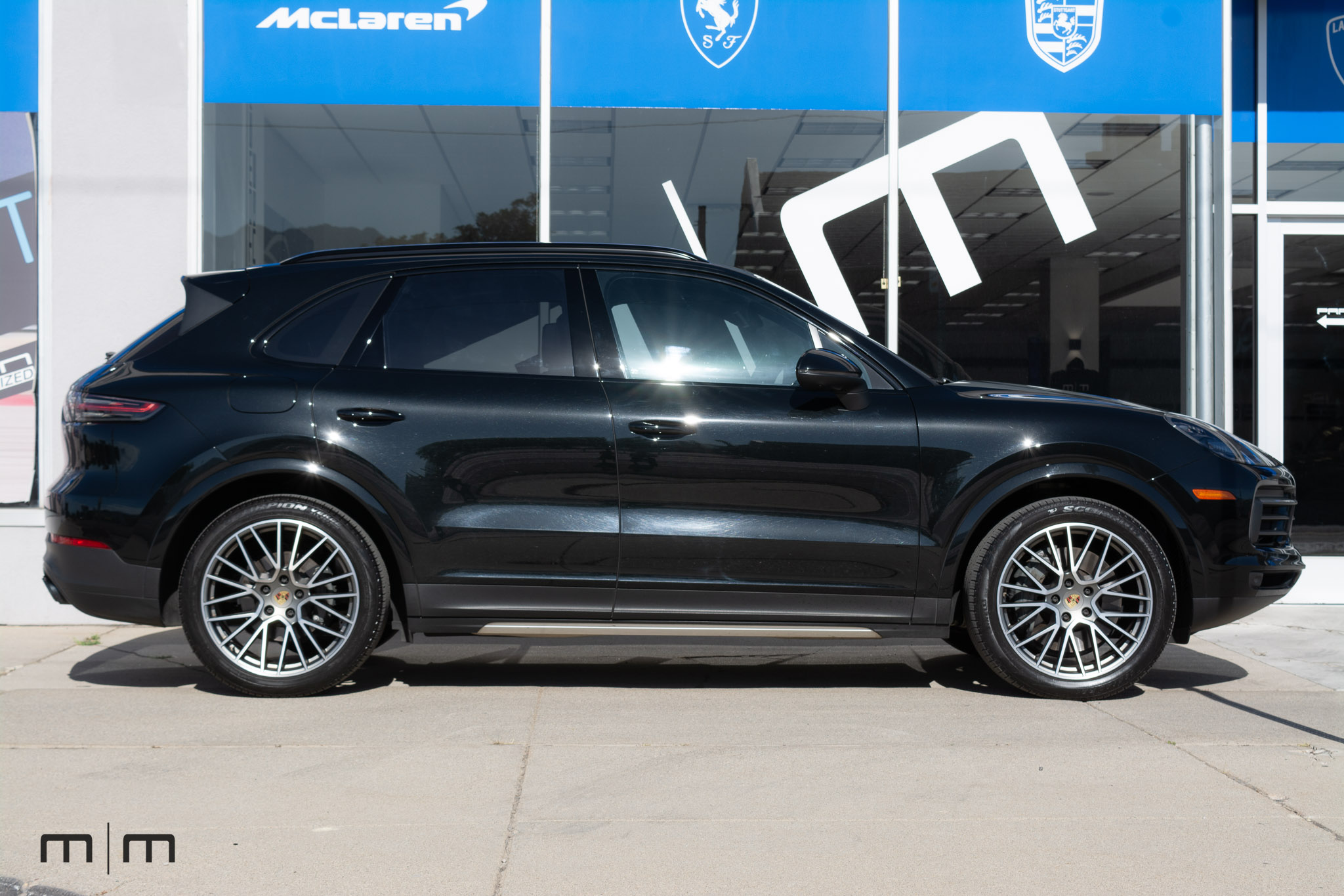 2023 Porsche Cayenne S Platinum | Loaded