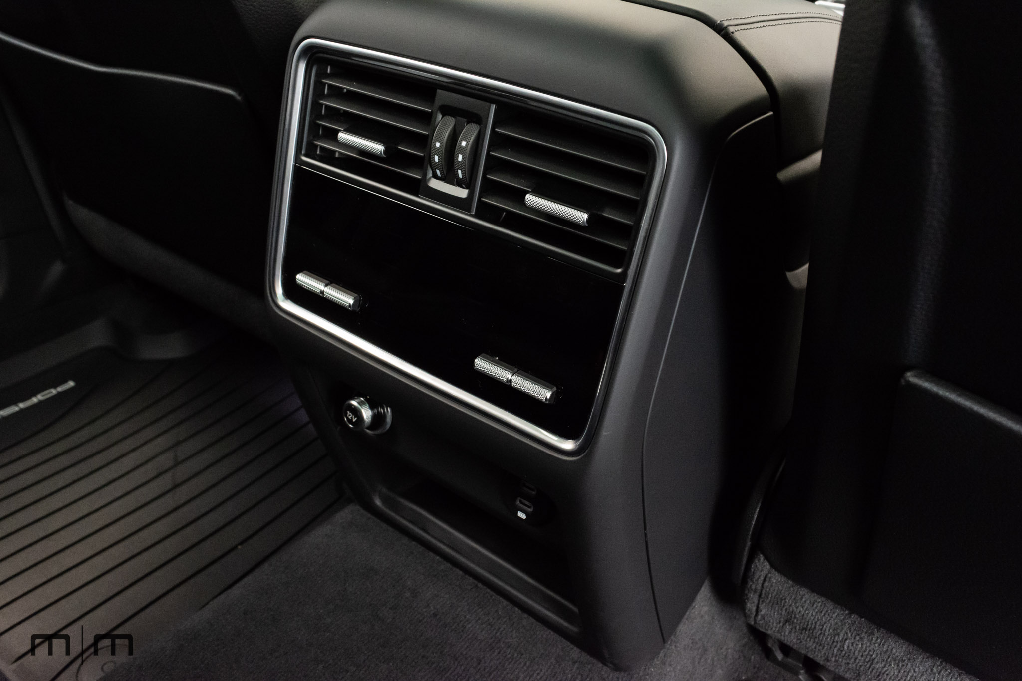 2023 Porsche Cayenne S Platinum | Loaded