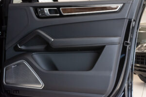 2023 Porsche Cayenne S Platinum | Loaded
