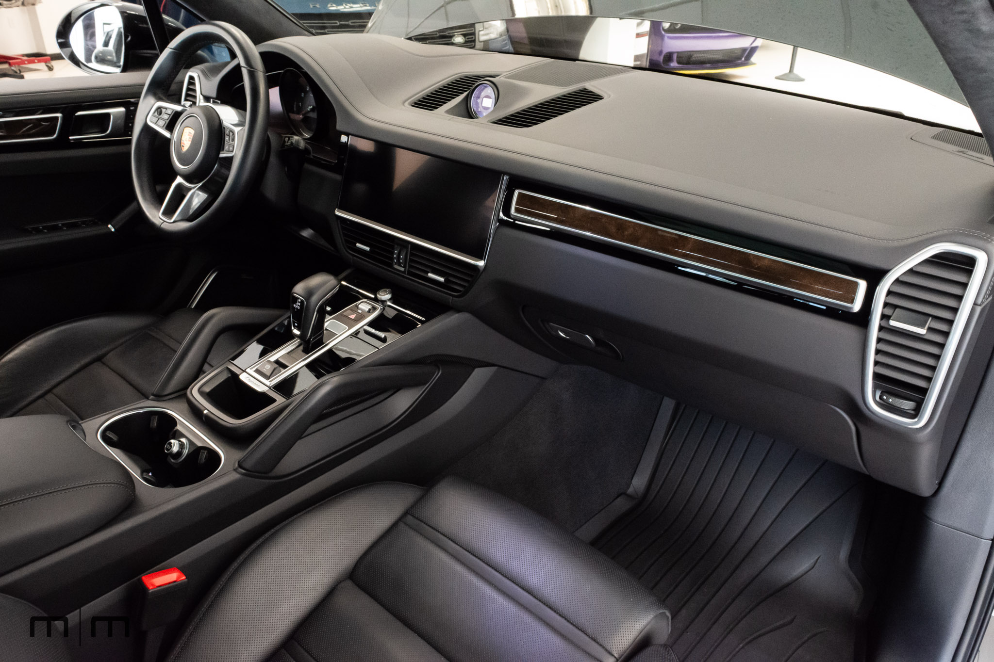 2023 Porsche Cayenne S Platinum | Loaded