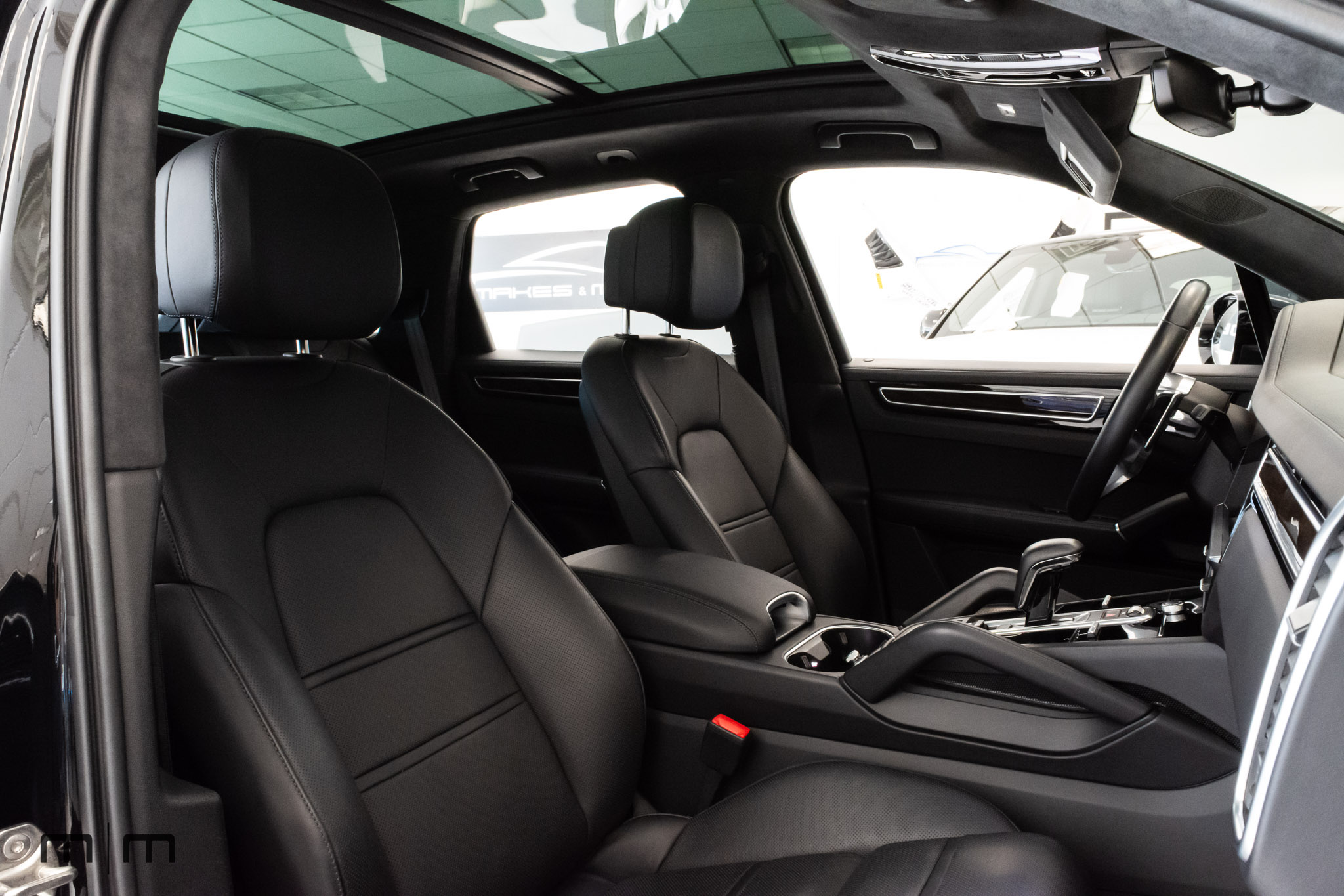2023 Porsche Cayenne S Platinum | Loaded