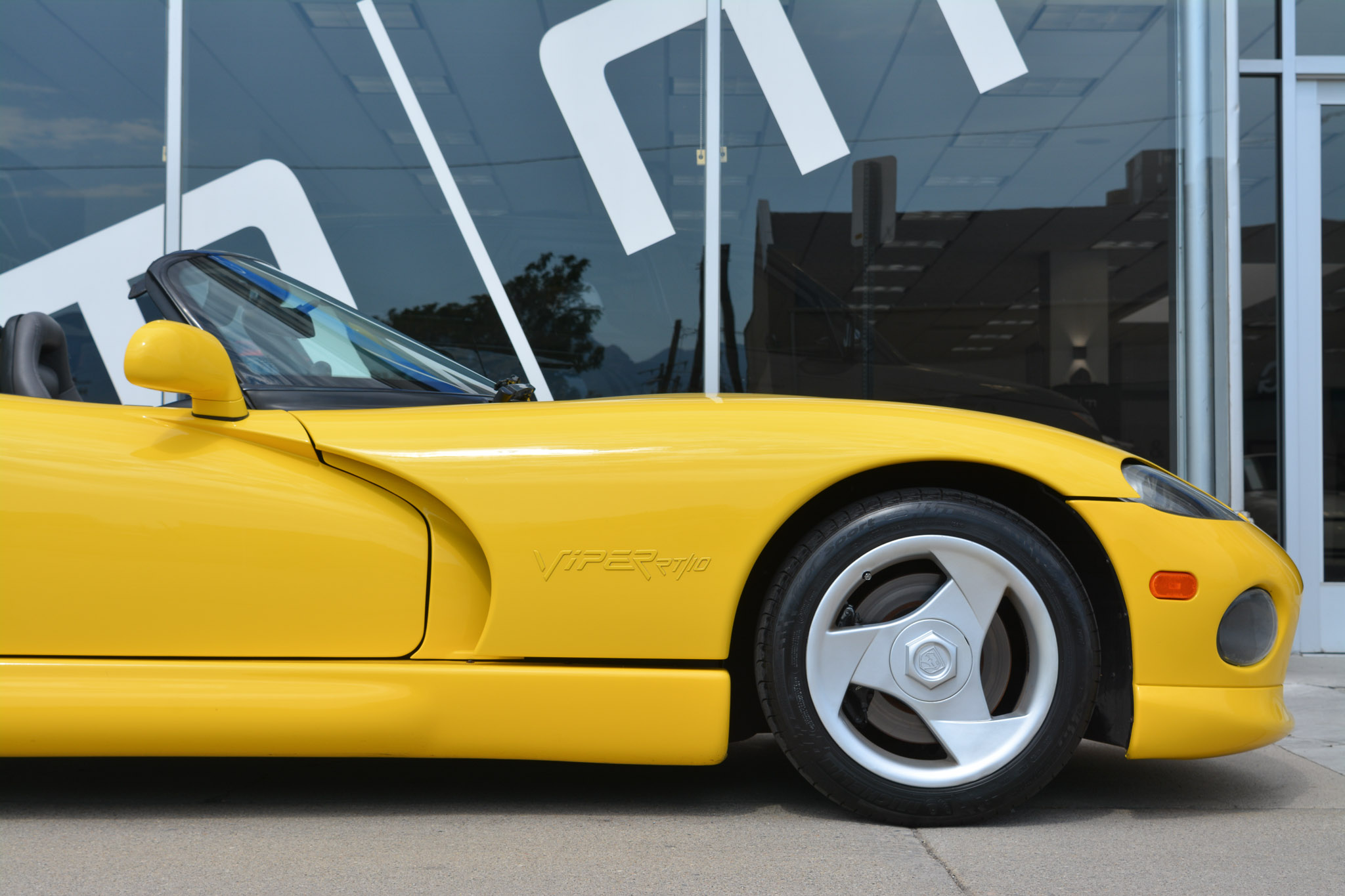 1995 Dodge Viper R/T 10