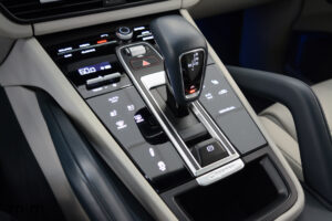 2022 Porsche Cayenne E-Hybrid Coupe