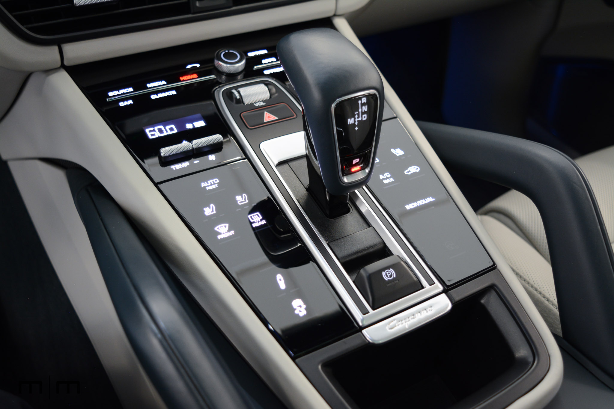 2022 Porsche Cayenne E-Hybrid Coupe