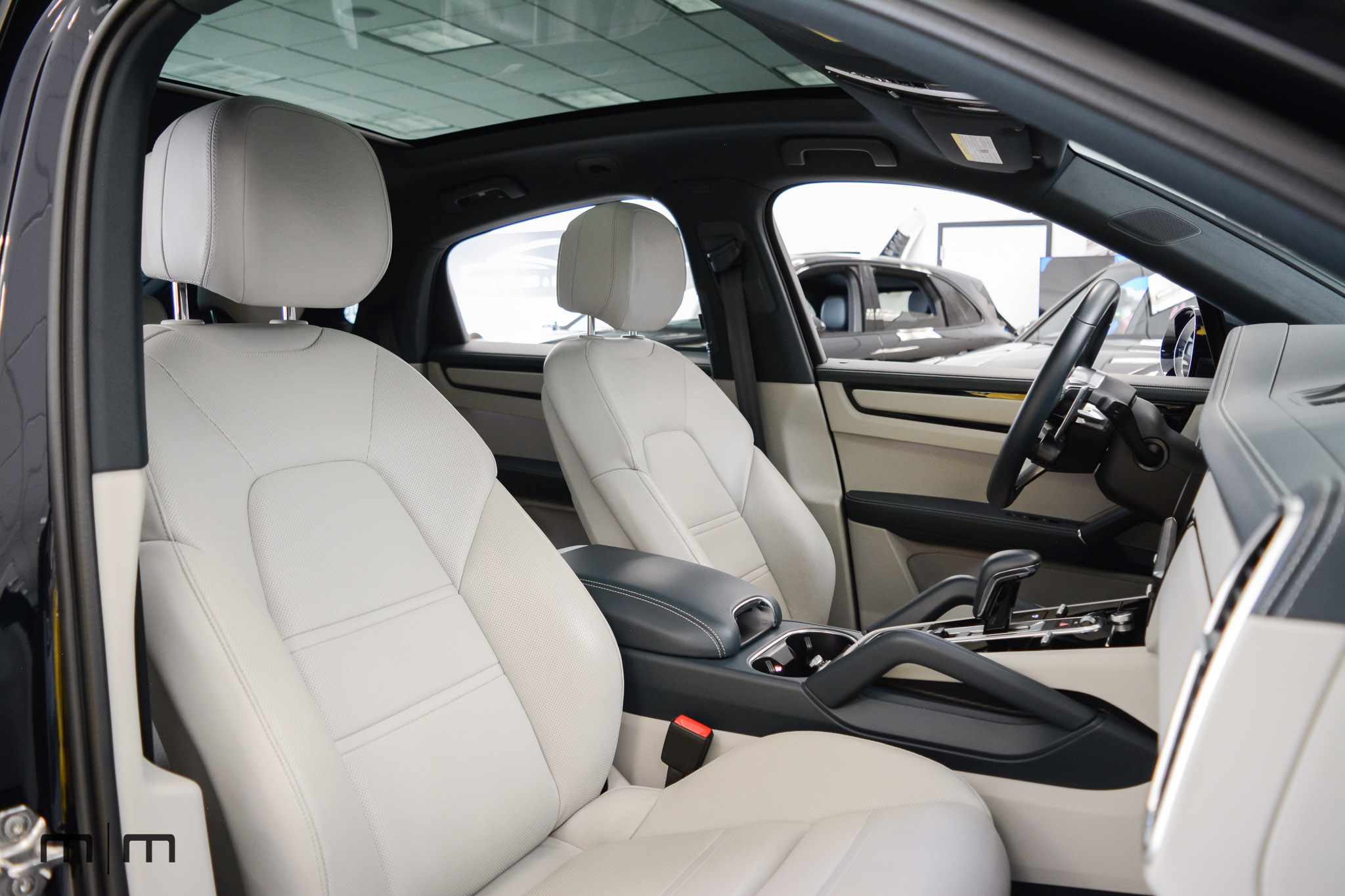 2022 Porsche Cayenne E-Hybrid Coupe