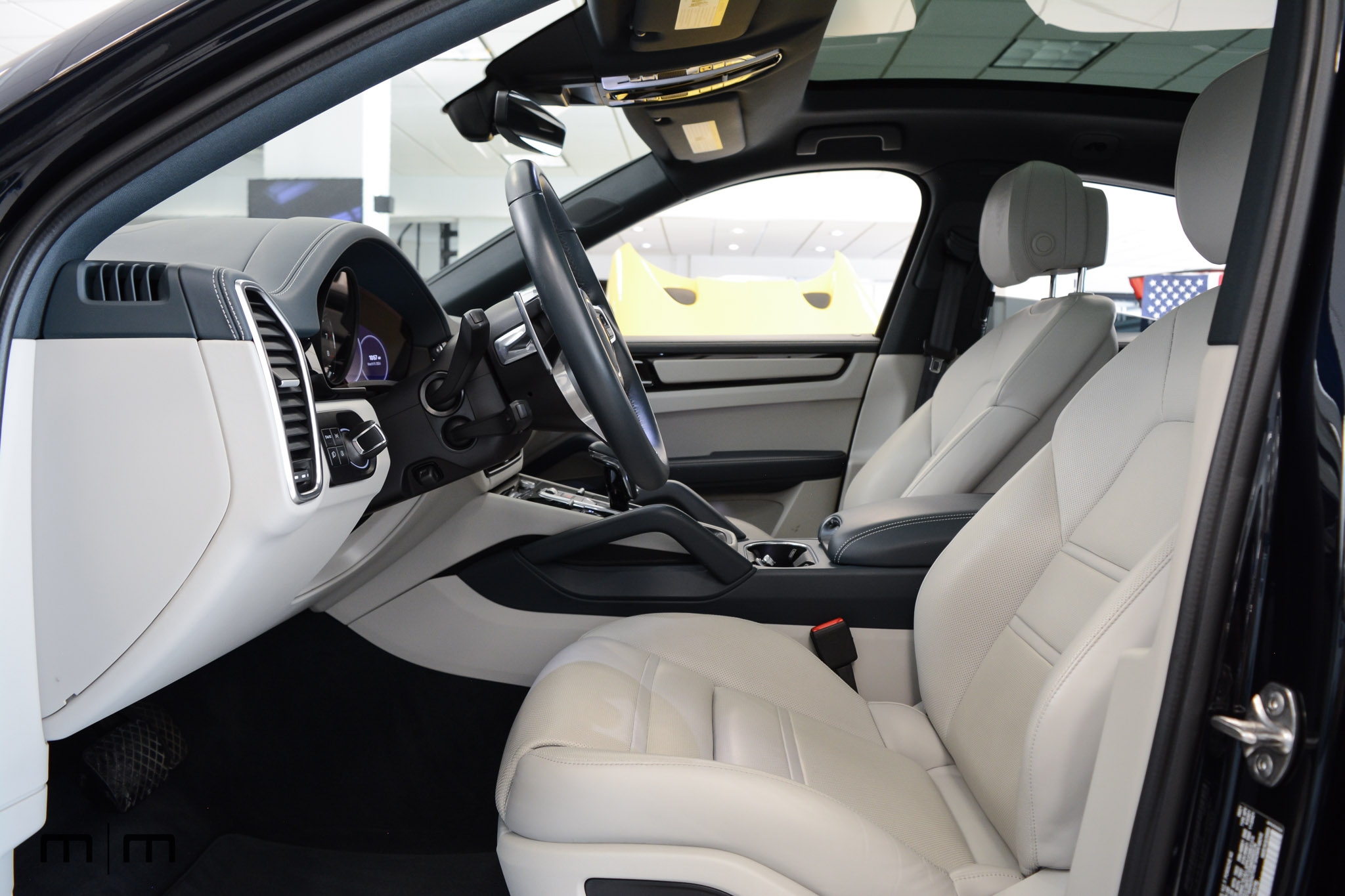 2022 Porsche Cayenne E-Hybrid Coupe