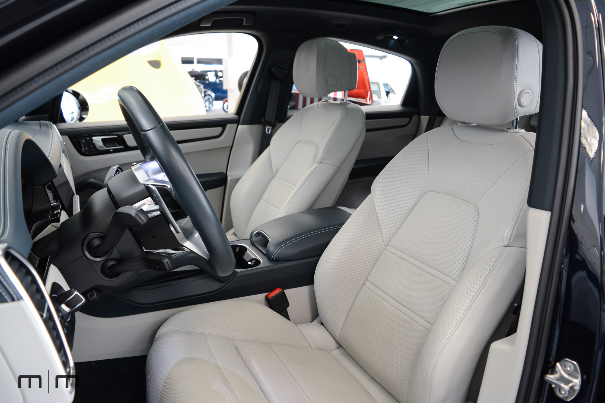 2022 Porsche Cayenne E-Hybrid Coupe