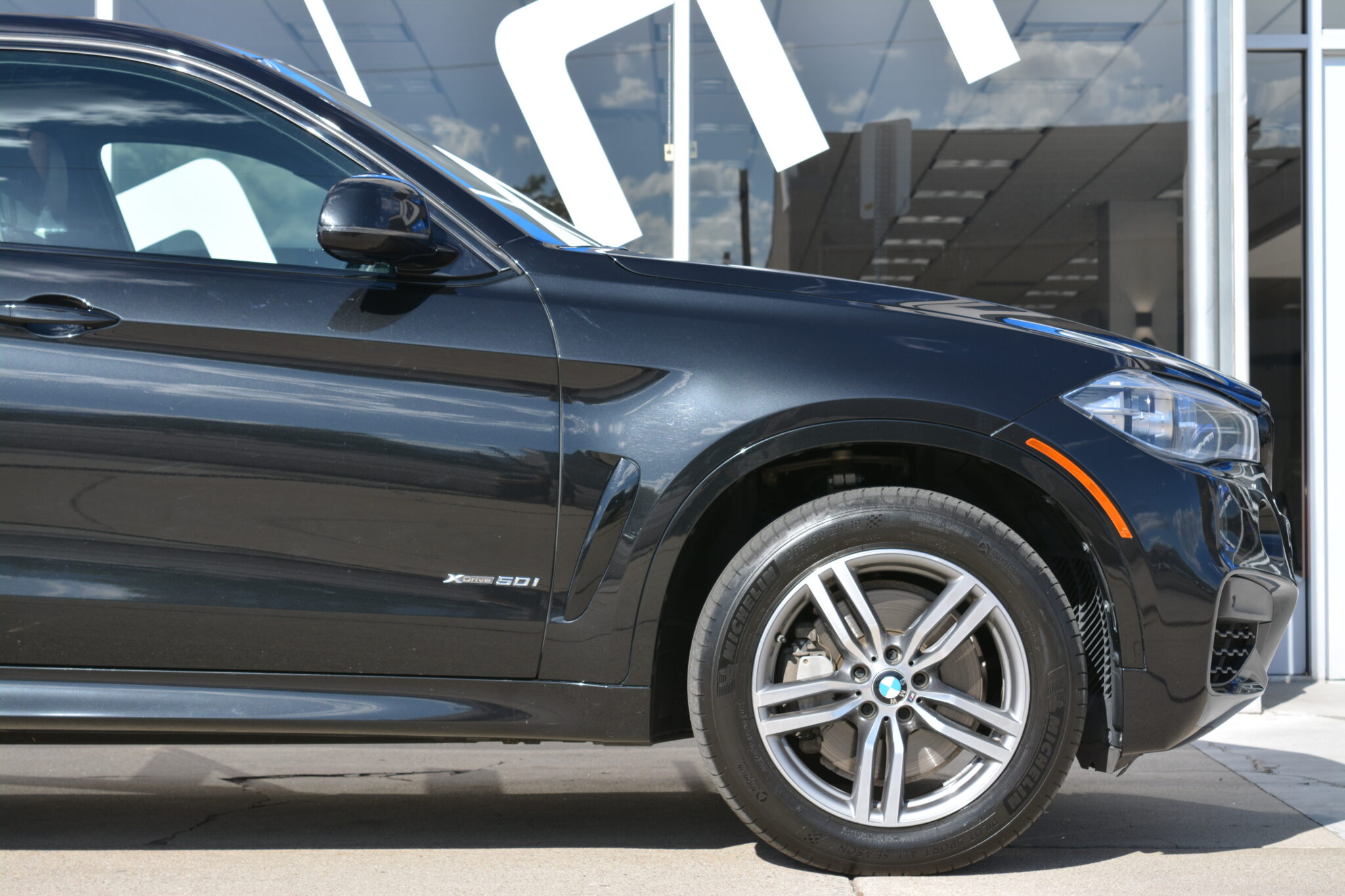 2016 BMW X6 xDrive50i | 1-Owner - Brown Interior