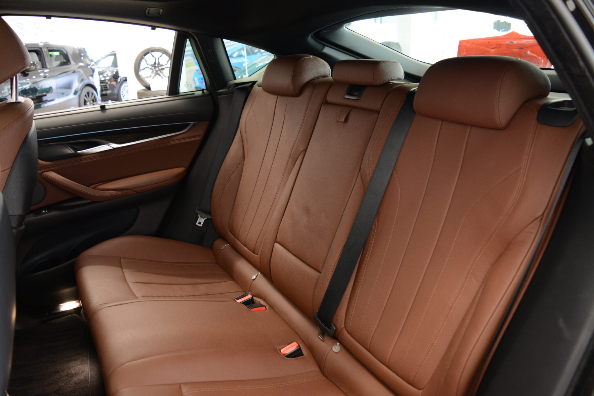 2016 BMW X6 xDrive50i | 1-Owner - Brown Interior