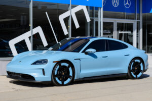 2025 Porsche Taycan 4S