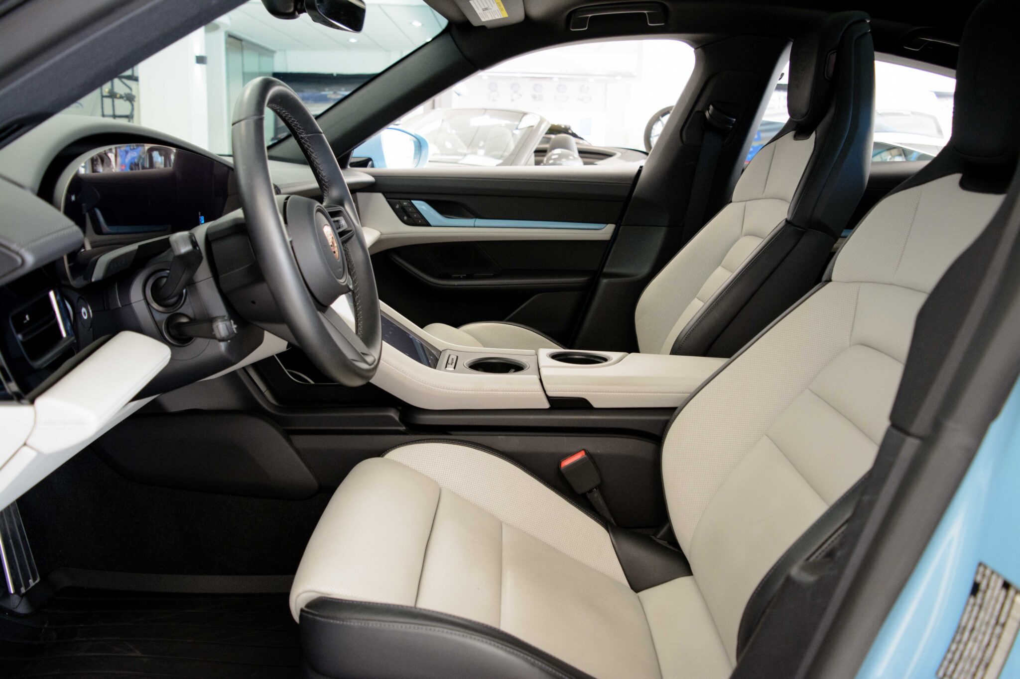 2025 Porsche Taycan 4S