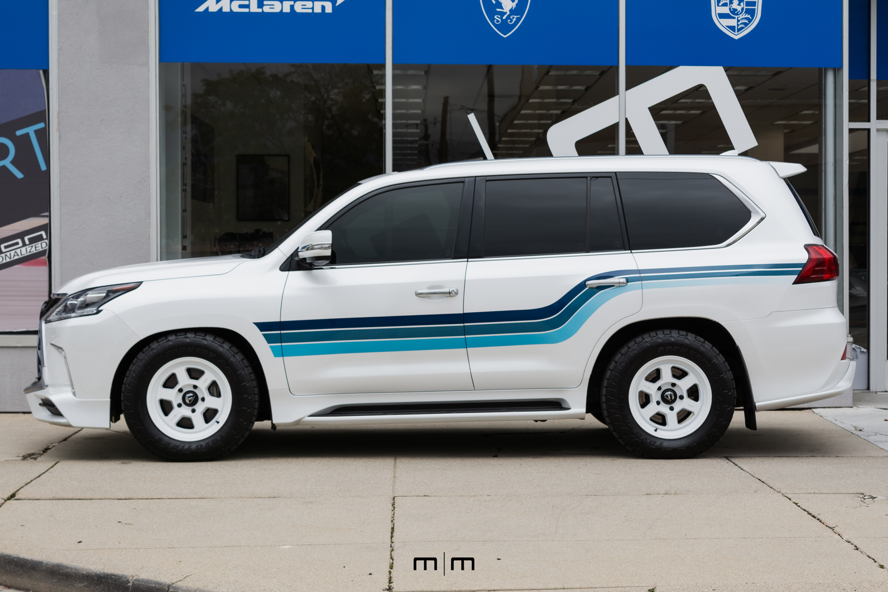 2020 Lexus LX 570