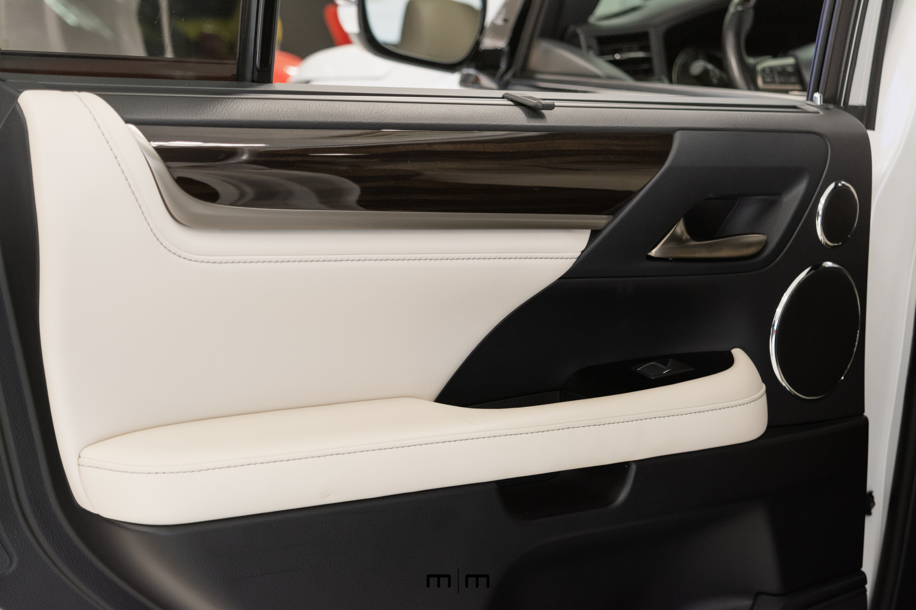 2020 Lexus LX 570